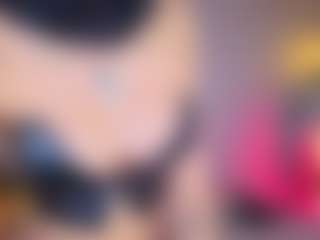 Elisse Cinnamon's Live Sex Cam Show