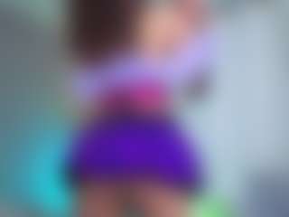 Elisse Cinnamon's Live Sex Cam Show