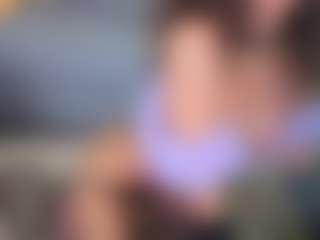 Elisse Cinnamon's Live Sex Cam Show
