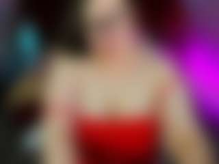 Live cam show with Kira - Hairy Pussy on CamwithHer