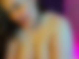 Kira's Live Sex Cam Show