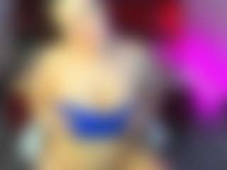 Kira's Live Sex Cam Show
