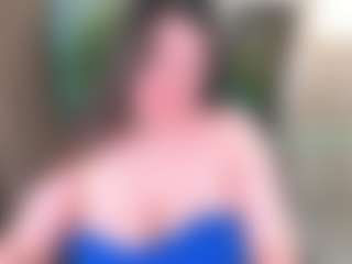 Live cam show with Kira - Full Nudity on AdultVida.com