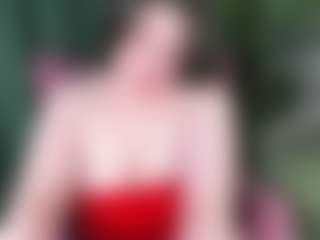 Live cam show with Kira - Foot Fetish on Fling VIP Chat