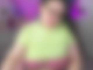 Kira's Live Sex Cam Show