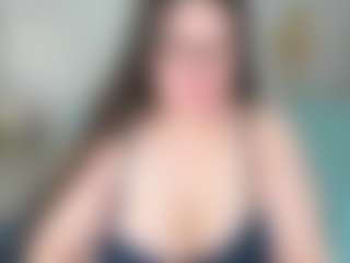 Kira's Live Sex Cam Show