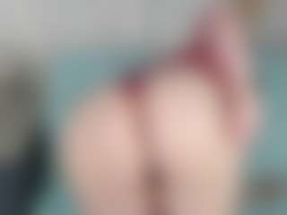 Kira's Live Sex Cam Show