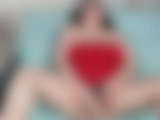 Live cam show with Kira - Toys on Porn Luv