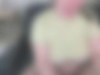 Live cam show with Kira - Lovense Middle Aged on Mixed Magazine Live