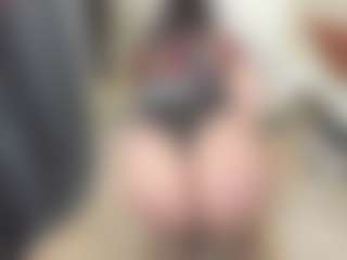 Kira's Live Sex Cam Show
