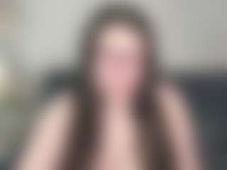 Live cam show with Kira - Oil on Camiplay Live