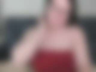 Live cam show with Kira - Middle Aged on AdultVida.com