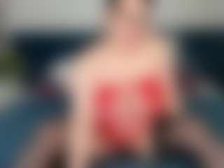 Kira's Live Sex Cam Show