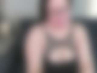 Live cam show with Kira - Green Eyes on Dare Cams