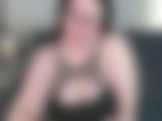 Kira's Live Sex Cam Show