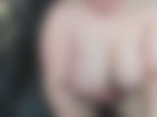 Kira's Live Sex Cam Show