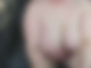 Kira's Live Sex Cam Show