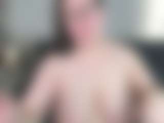 Kira's Live Sex Cam Show