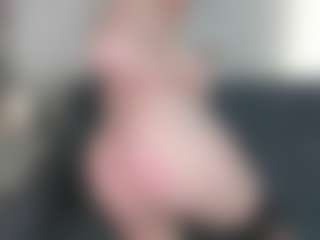 Kira's Live Sex Cam Show