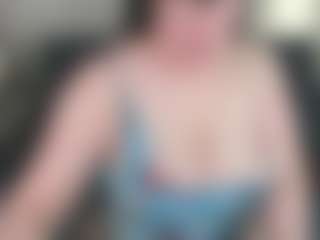 Kira's Live Sex Cam Show