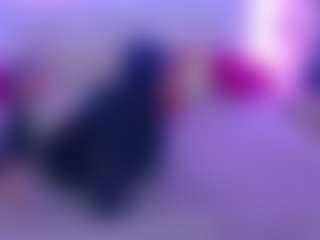Live cam show with LiluGrants - Lesbian on Uber Horny
