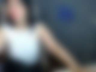 Live cam show with LiluGrants - Lesbian on Camming Site
