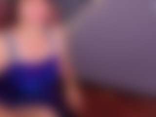 Live cam show with LiluGrants - Skinny on Dolls Live