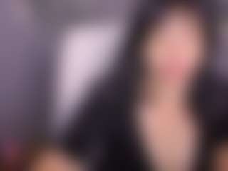 Live cam show with LiluGrants - Skinny on Camsoda Late Night
