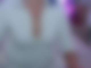 Live cam show with LiluGrants - BBW on CamClone