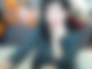 Live cam show with LiluGrants - Skinny on Camsoda