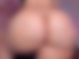 sweet-booty's Live Sex Cam Show