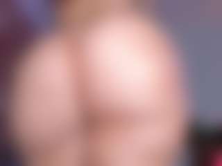 sweet-booty's Live Sex Cam Show