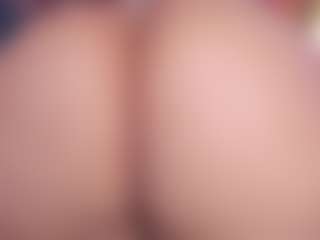 Live cam show with sweet-booty - Red Hair Dildo on Hubzter Live