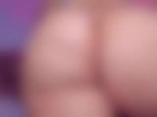 Live cam show with sweet-booty - Fuck Machine on Camsoda