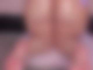 Live cam show with sweet-booty - Red Hair HD on Camsoda