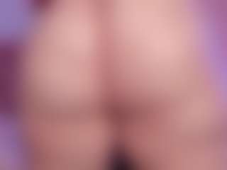 Live cam show with sweet-booty - Red Hair Amateur on Camsoda