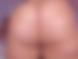 Live cam show with sweet-booty - Fuck Machine on Camsoda