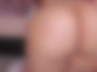 Live cam show with sweet-booty - Fuck Machine on AdultVida.com