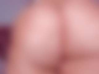 Live cam show with sweet-booty - Asshole Red Hair on CamwithHer
