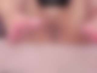 Live cam show with sweet-booty - Bedroom Red Hair on Milfs Live