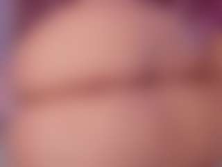 Live cam show with sweet-booty - Bikini on Milfs Live