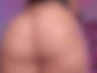 sweet-booty's Live Sex Cam Show