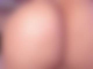 Live cam show with sweet-booty - Spank Red Hair on Camsoda