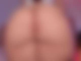 Live cam show with sweet-booty - Big Tits on Camsoda