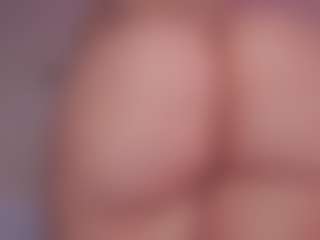 Live cam show with sweet-booty - Red Hair on Camsoda