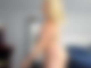 SureCakes's Live Sex Cam Show