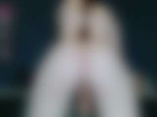 Live cam show with BabySquirt - Red Hair Teen (18+) on sexylive.show