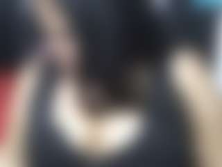 shanttal MILF webcam performer live streaming