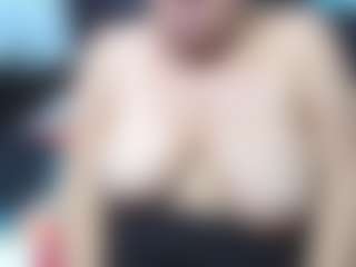 Live cam show with shanttal - Granny on Camsoda