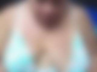 Live cam show with shanttal - Trimmed Granny on WildCum